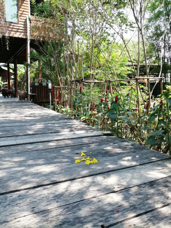 Rustic​ Charm​ Suphan​ Ban Tha Pong Exterior foto